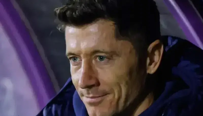 لواندوفسکی: با فلیک درباره جدایی از بارسلونا حرف می‌زنم