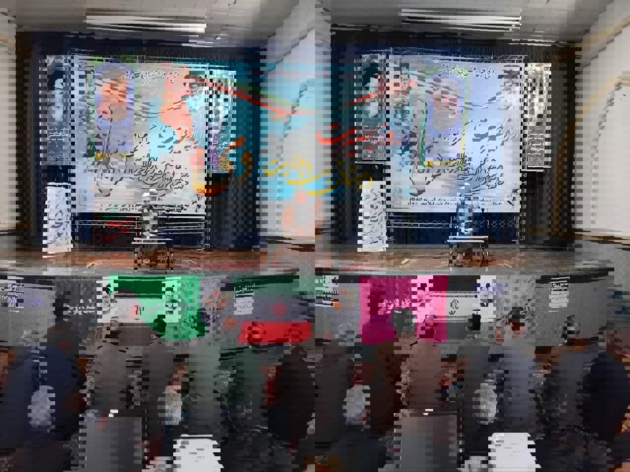 امام جمعه سنقر: انقلاب اسلامی در مسیر تحقق حکومت مهدوی است