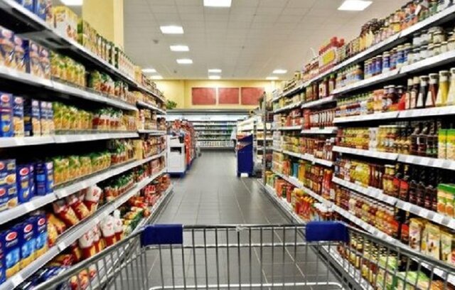 کمبودی در کالاهای اساسی در کرمانشاه نداریم