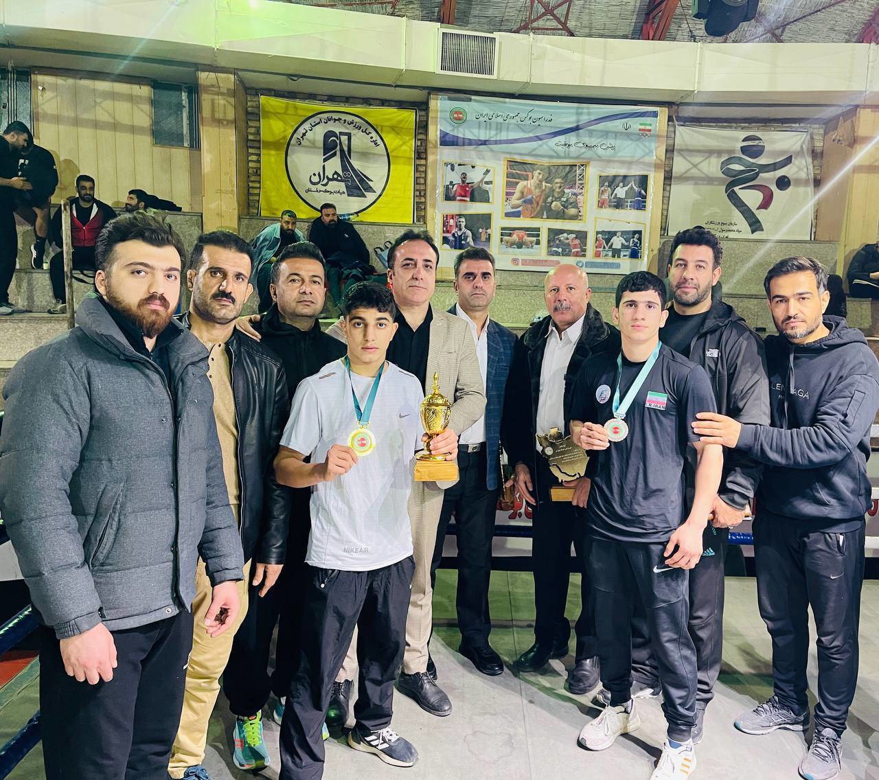 نشان نقره بوکسور کردستانی در مسابقات کشوری