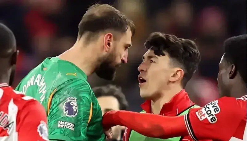 دوناروما جنبه نبردن نداشت