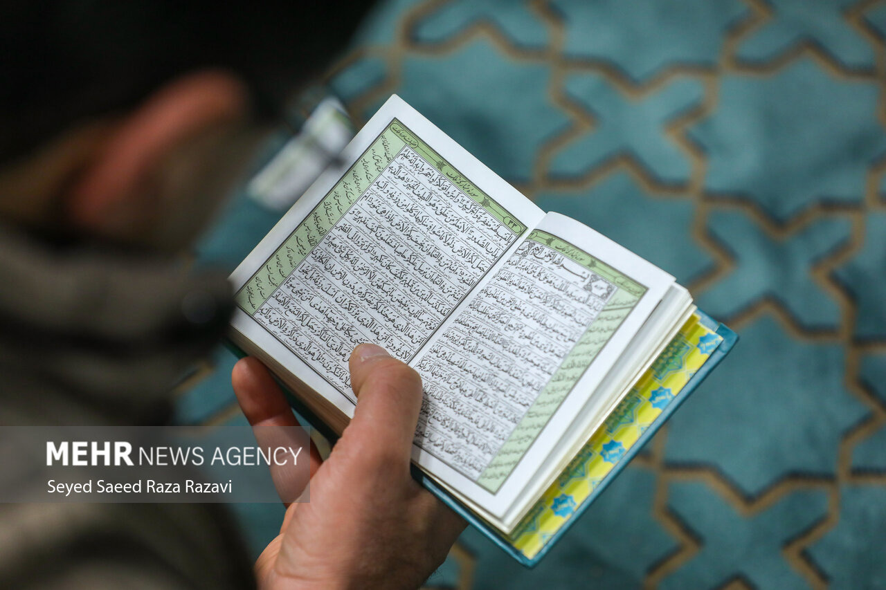 اعتکاف مادر و دختری در ۷ مسجد کرمانشاه برگزار می‌شود