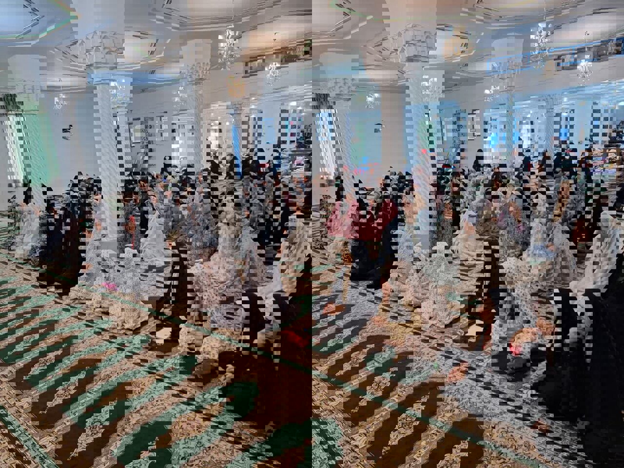 اعتکاف دانش‌آموزی در سنندج؛ روایتی از خلوت نوجوانانه با خدا