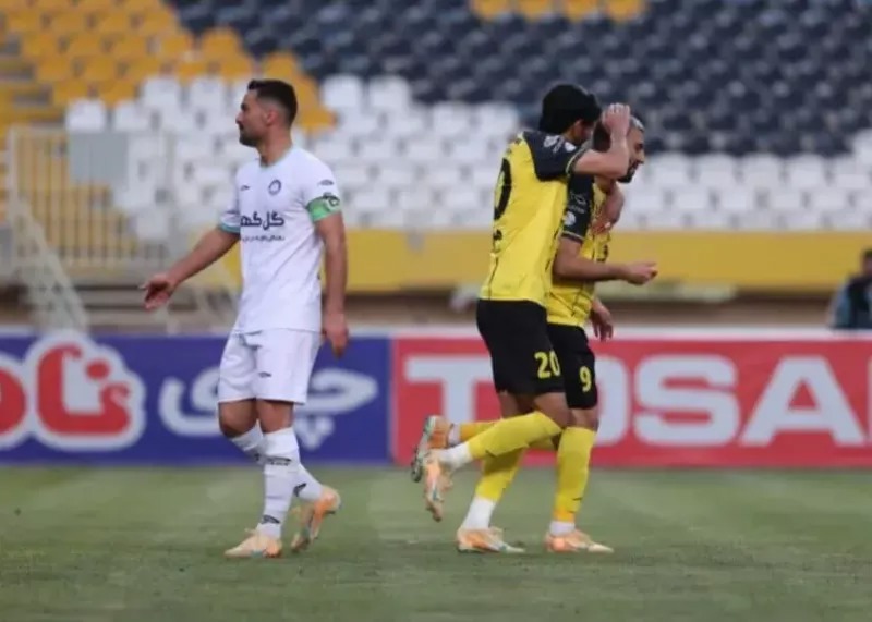 سپاهان یک- گل‌گهر یک؛ تقدیم به تراکتور!