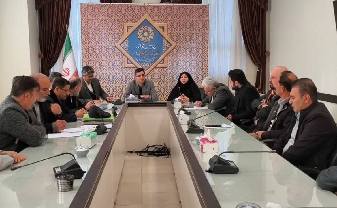 گره ۸‌ ساله تعاونی مسکن فرهنگیان دهگلان باز شد