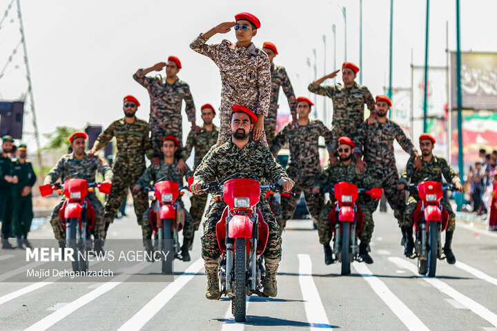 رژه موتوری نیروهای مسلح ۱۲ بهمن در کرمانشاه برگزار می‌شود