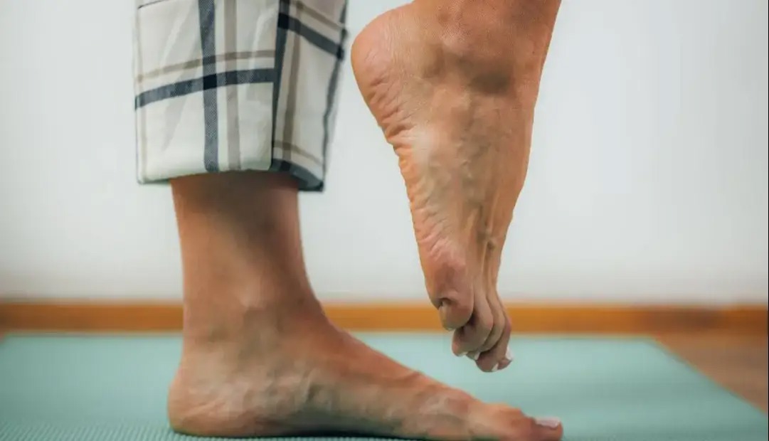 فواید شگفت‌انگیز ایستادن روی یک پا