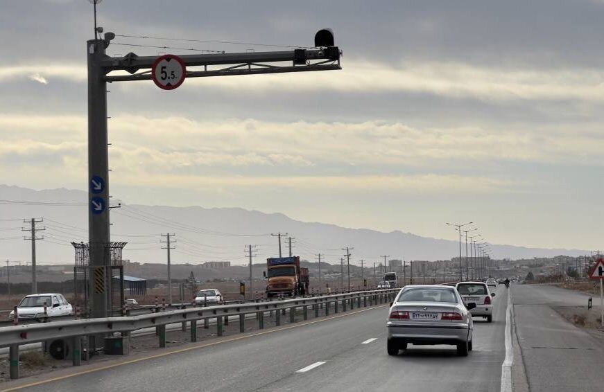 کاهش دو درصدی تردد بین‌استانی در محورهای مواصلاتی کردستان