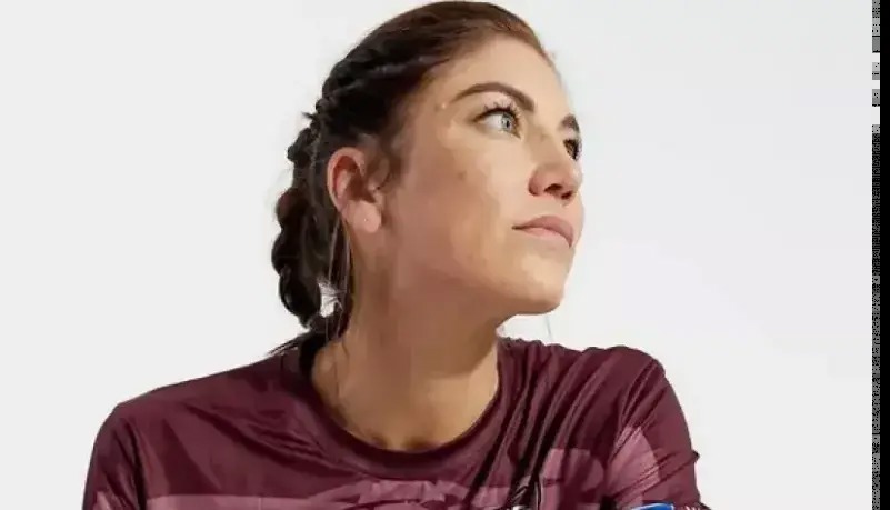 جنجالی‌ترین دروازه‌بان تاریخ فوتبال برگشت