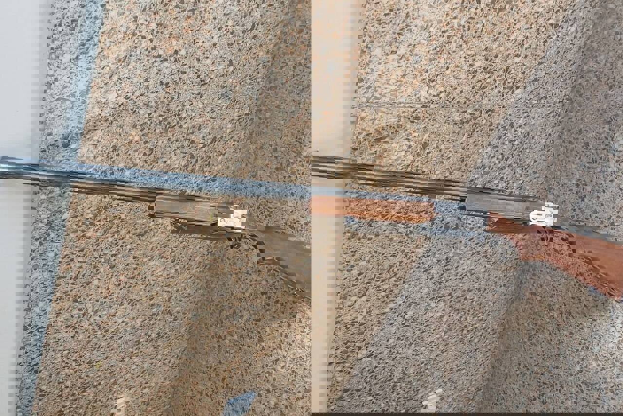 کشف و ضبط اسلحه غیرمجاز پس از تعقیب موتورسوار در دهگلان