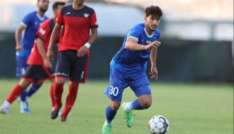 مدافع استقلال از سفر به امارات باز ماند