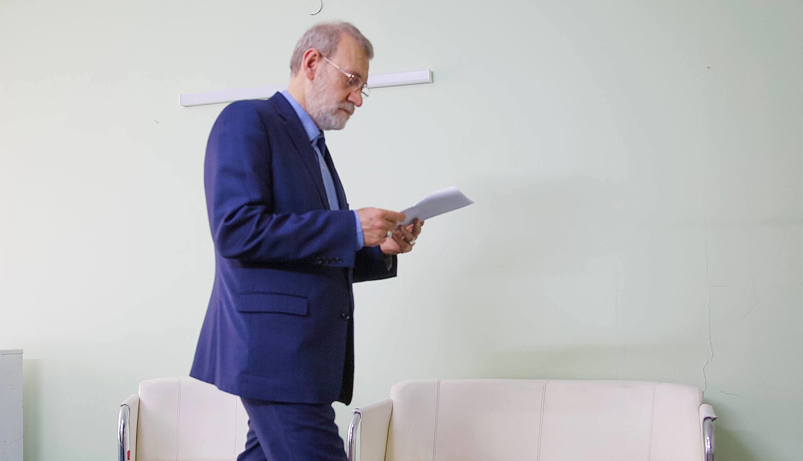 دبیر شورای عالی امنیت ملی به عمان می‌رود