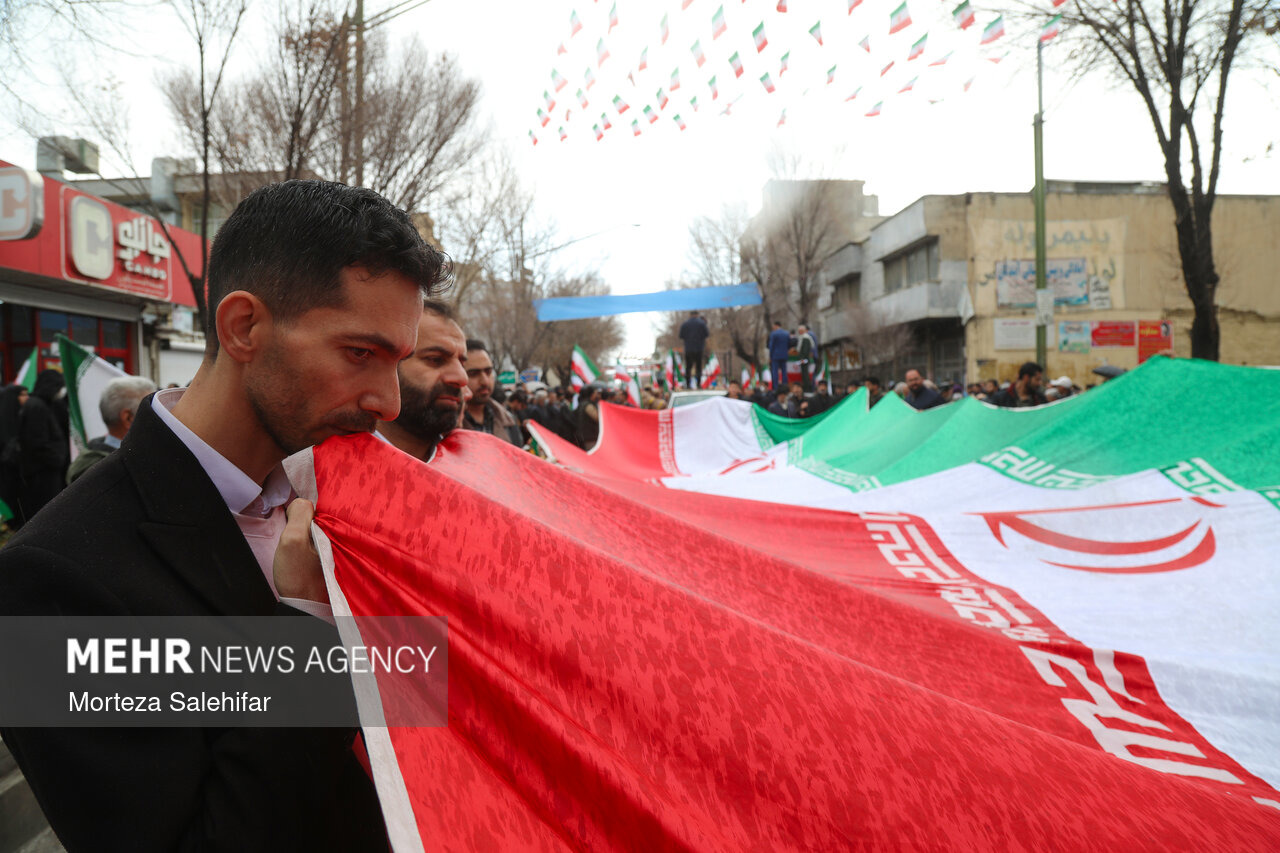 روانسر در ۲۲ بهمن؛ خروش یکصدا در مسیر انقلاب