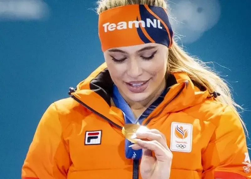 ملکه مسابقات زمستانی به طلا رسید