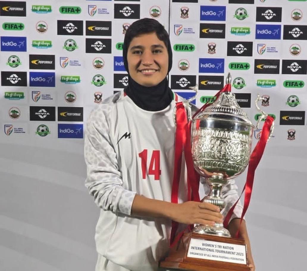 دعوت بانوی کردستانی به اردوی تیم ملی فوتبال