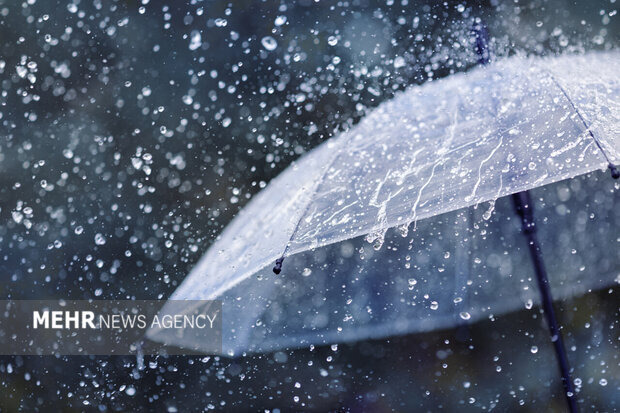 سنندج در آغوش باران و آذرخش