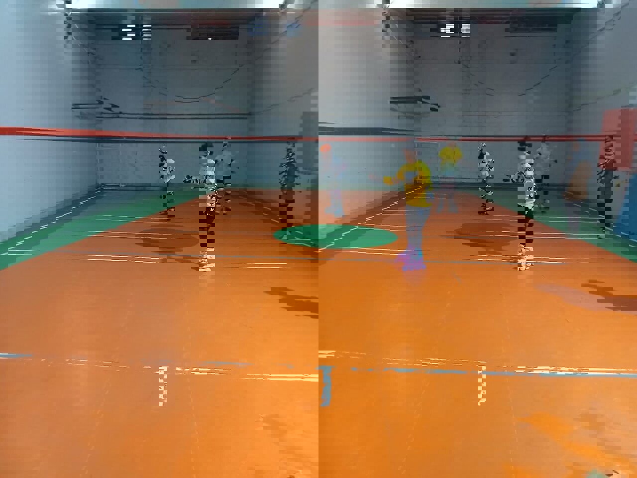 آغاز نخستین تجربه اسکیت دختران دانش‌آموز نابینا در سنندج