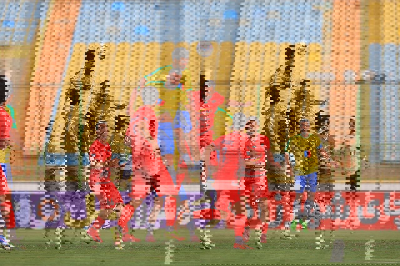 بعثت کرمانشاه مقابل صنعت نفت آبادان شکست خورد