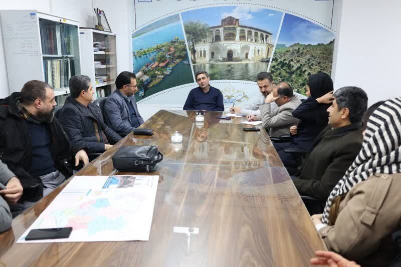 بررسی پنج پرونده دفاتر گردشگری کردستان/ تأکید بر ارتقای خدمات و حقوق گردشگران