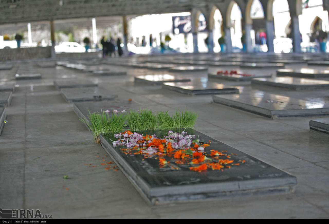 مادر شهیدان علی‌بیگی در گیلانغرب دار فانی را وداع گفت