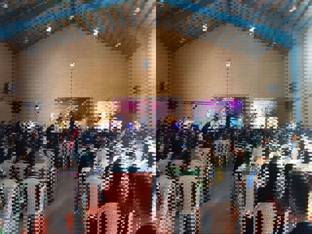 مریوان غرق در شور جوانی؛ برگزاری فستیوال ملی جوانان با استقبال مردم