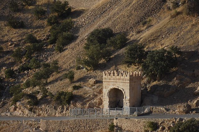راز سربه‌مُهر یک بنای تاریخی در کرمانشاه