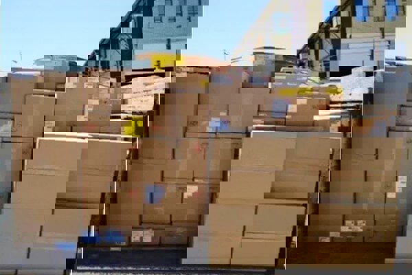 کشف محموله ۳۵ میلیاردی اقلام خوراکی غیرمجاز در کرمانشاه