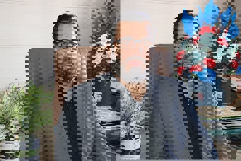 دریایی: سنندج میزبان بخش «سرزمین من» جشنواره تجسمی فجر شد