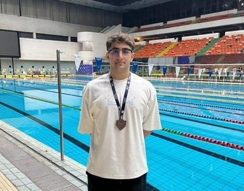 کسب مدال‌های رنگارنگ شناگر کردستانی