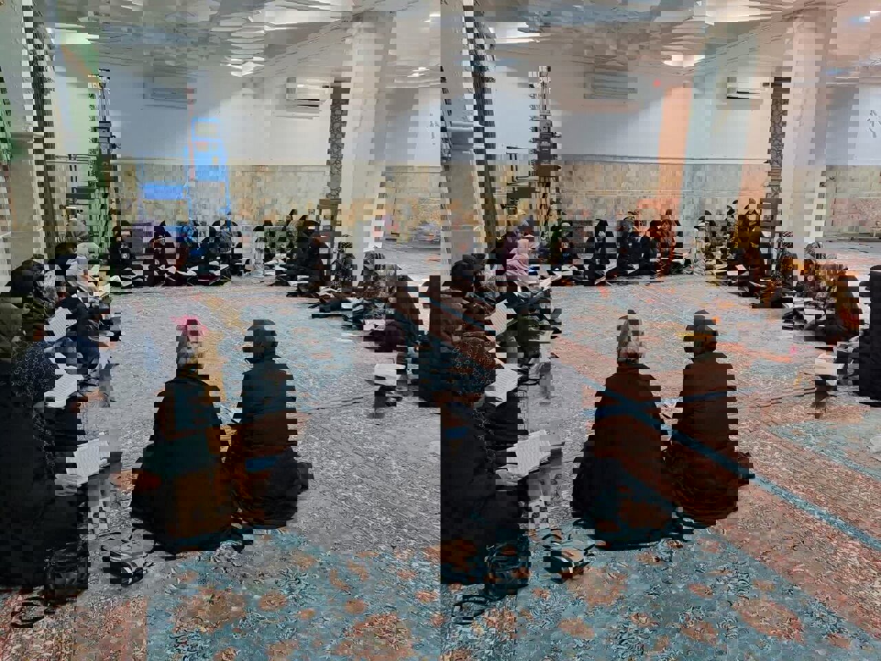 برگزاری محفل روزانه جزءخوانی قرآن ویژه بانوان در مهدیه سنندج