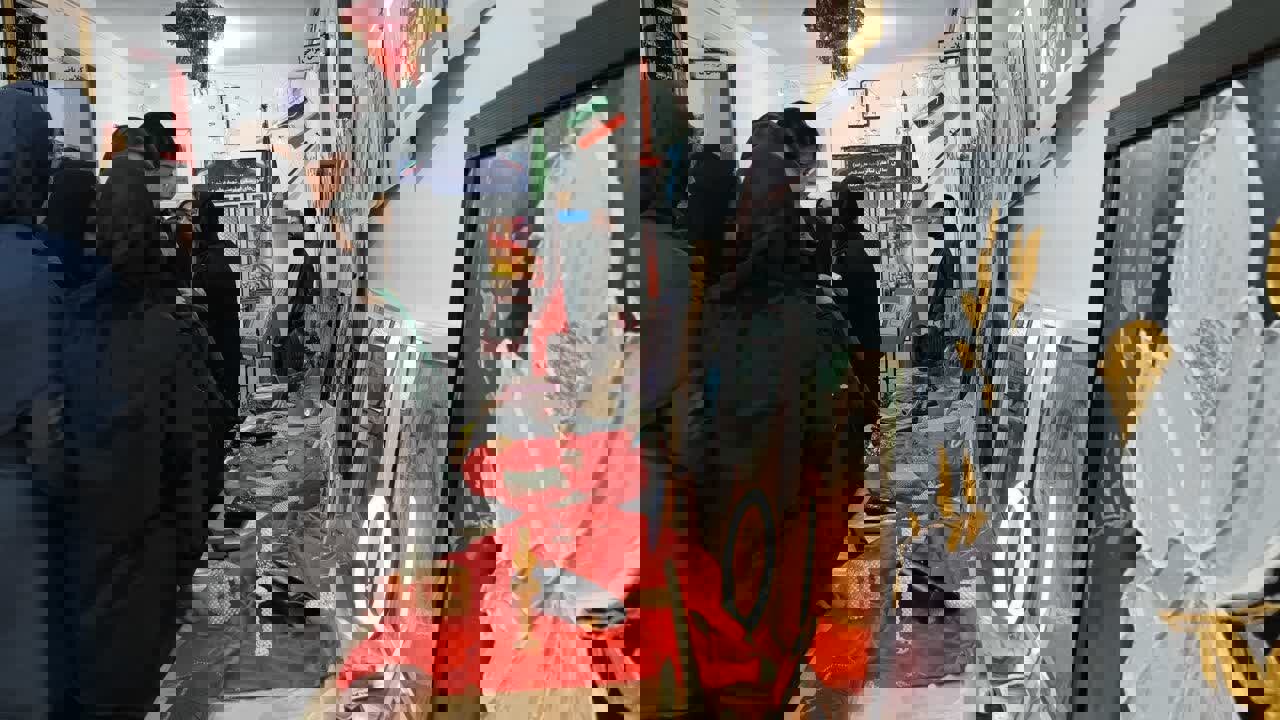 برپایی نمایشگاه دستاوردهای هنری دانش‌آموزان در دهگلان