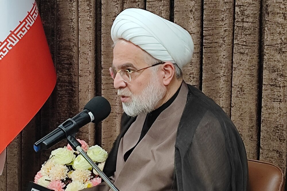 سلوک و عبادت انسان در ماه رمضان باید کاملاً متفاوت باشد