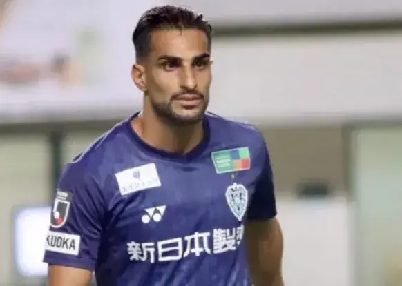 شهاب زاهدی مقابل قهرمان ژاپن