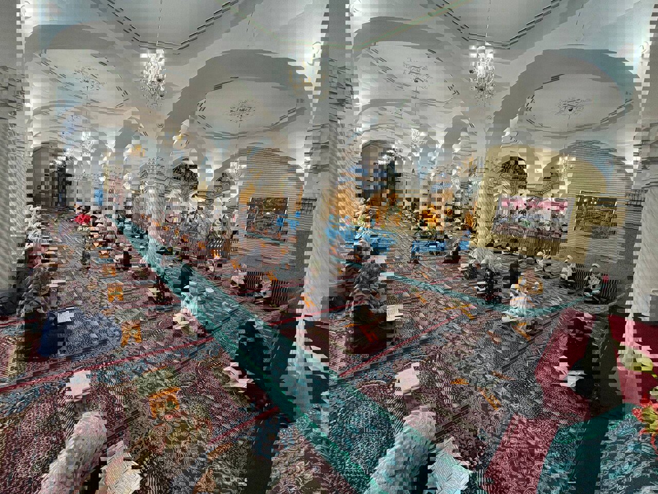 هر روز با یک جزء نور؛ «مسجد جامع سنندج» در ضیافت دائمی قرآن