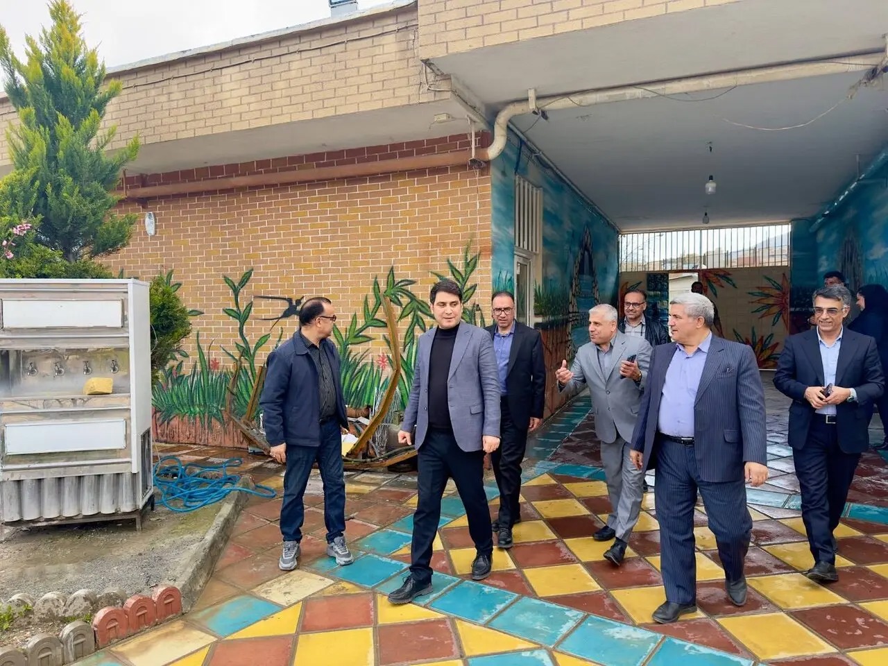بازدید استاندار کردستان از سرای سالمندان سنندج