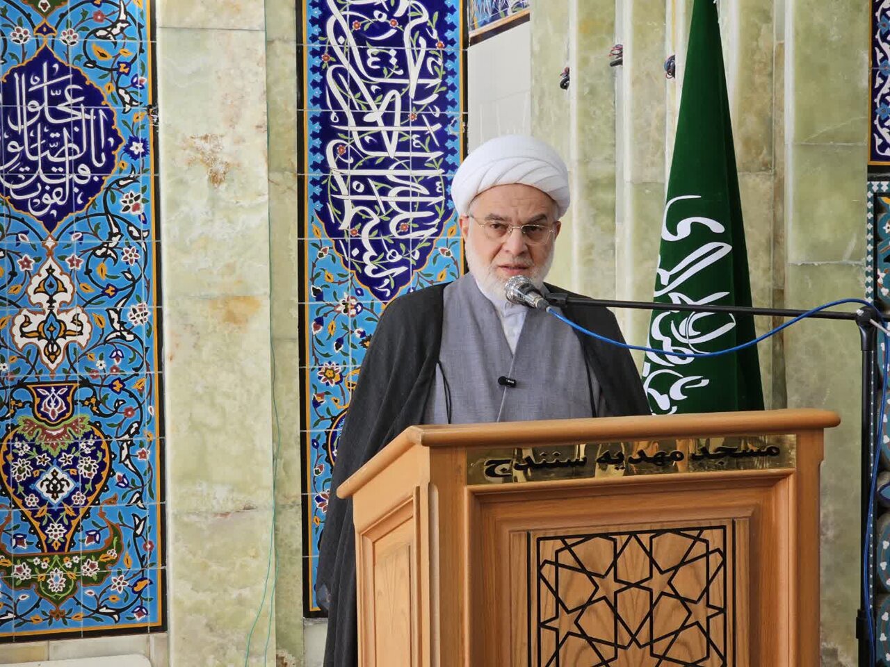 پورذهبی: ملت ایران در برابر استکبار جهانی ایستادگی کرد