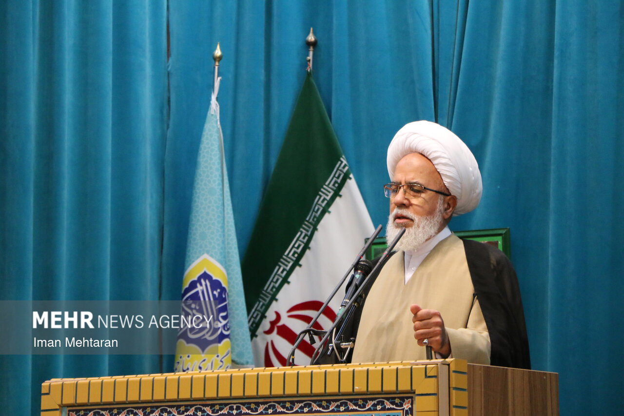 آیت‌الله غفوری: ولایت‌مداری و انسجام ملی قله‌های فتح را نزدیک می‌کند