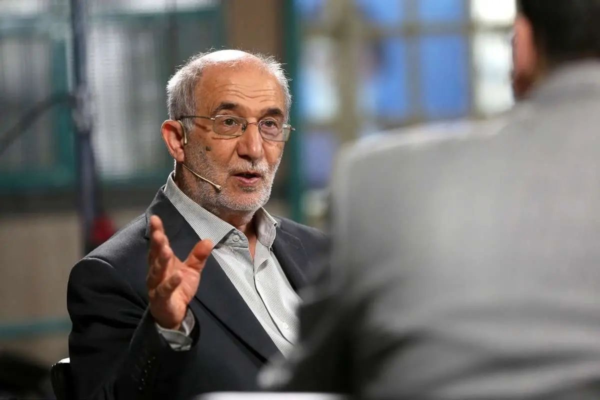 سردار علایی: به شمخانی گفتم دشمن در شروع جنگ رهبری را ترور می‌کند، گفت نمی‌توانند!