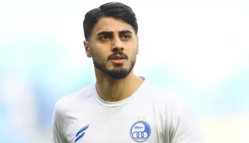 باشگاه اسبق مهاجم استقلال حق رشد خواست!
