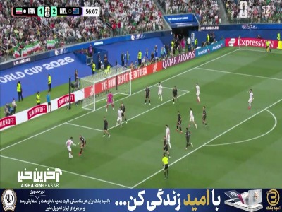 ضربه سر محبی را دروازه‌بان نیوزیلند دفع کرد تا در ادامه آفساید اعلام شود