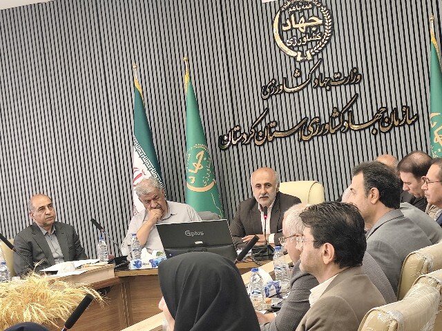 آغاز مبارزه با سن مضر غلات در ۷۲۰ هزار هکتار از اراضی کردستان
