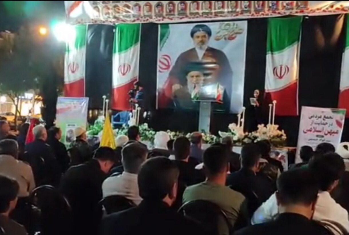 تداوم حضور مریوانی‌ها در تجمع شبانه