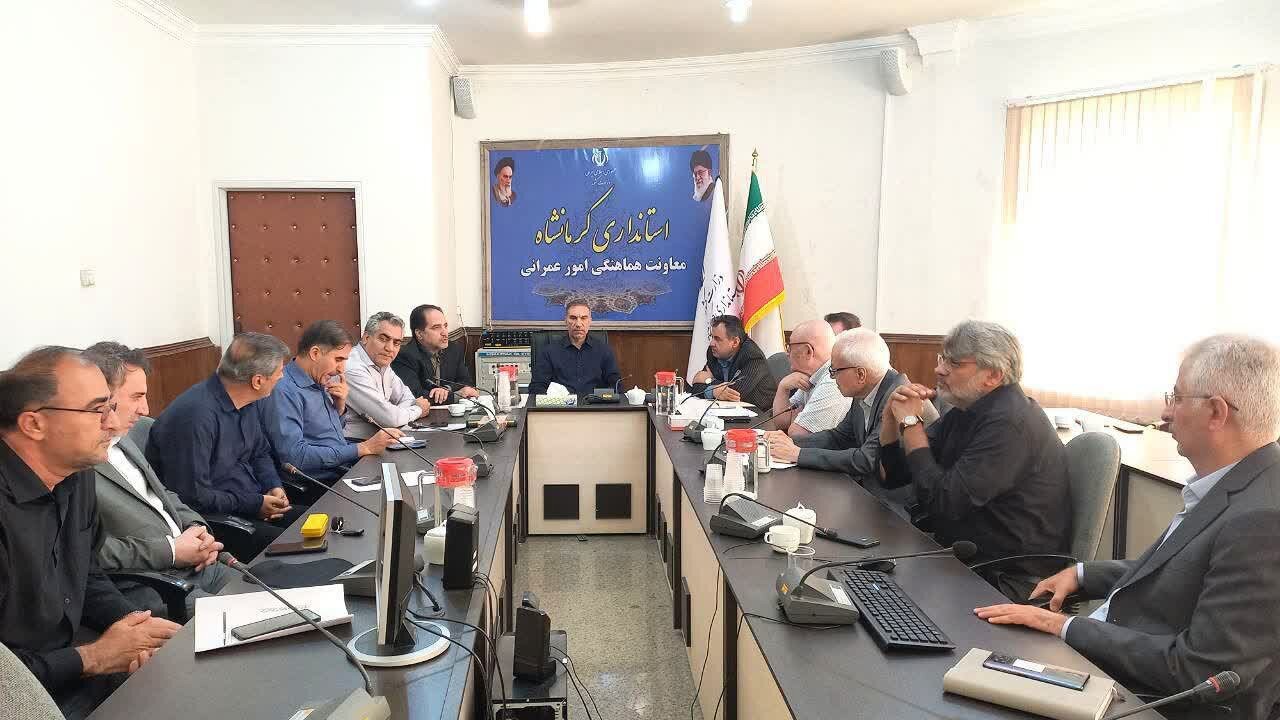 بهره‌برداری از فاز نخست قطار شهری کرمانشاه اولویت است
