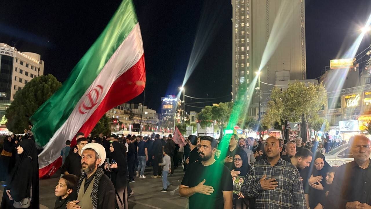 حرف دل زائران رهبر شهید در مشهد؛ عهدی دوباره با مسیر ولایت