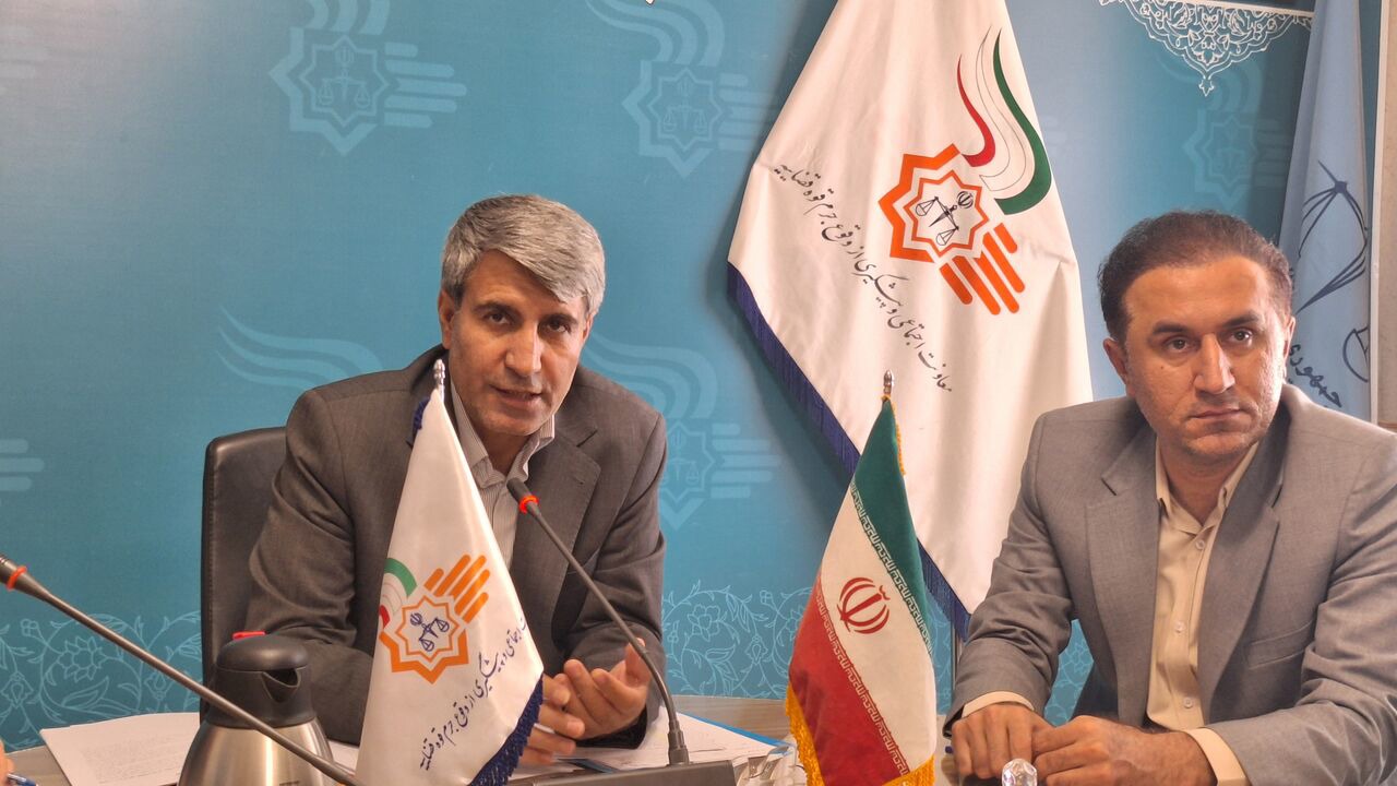 کاهش سرقت و کلاهبرداری در کردستان؛ پلمب هشت بنگاه معاملاتی متخلف در سنندج