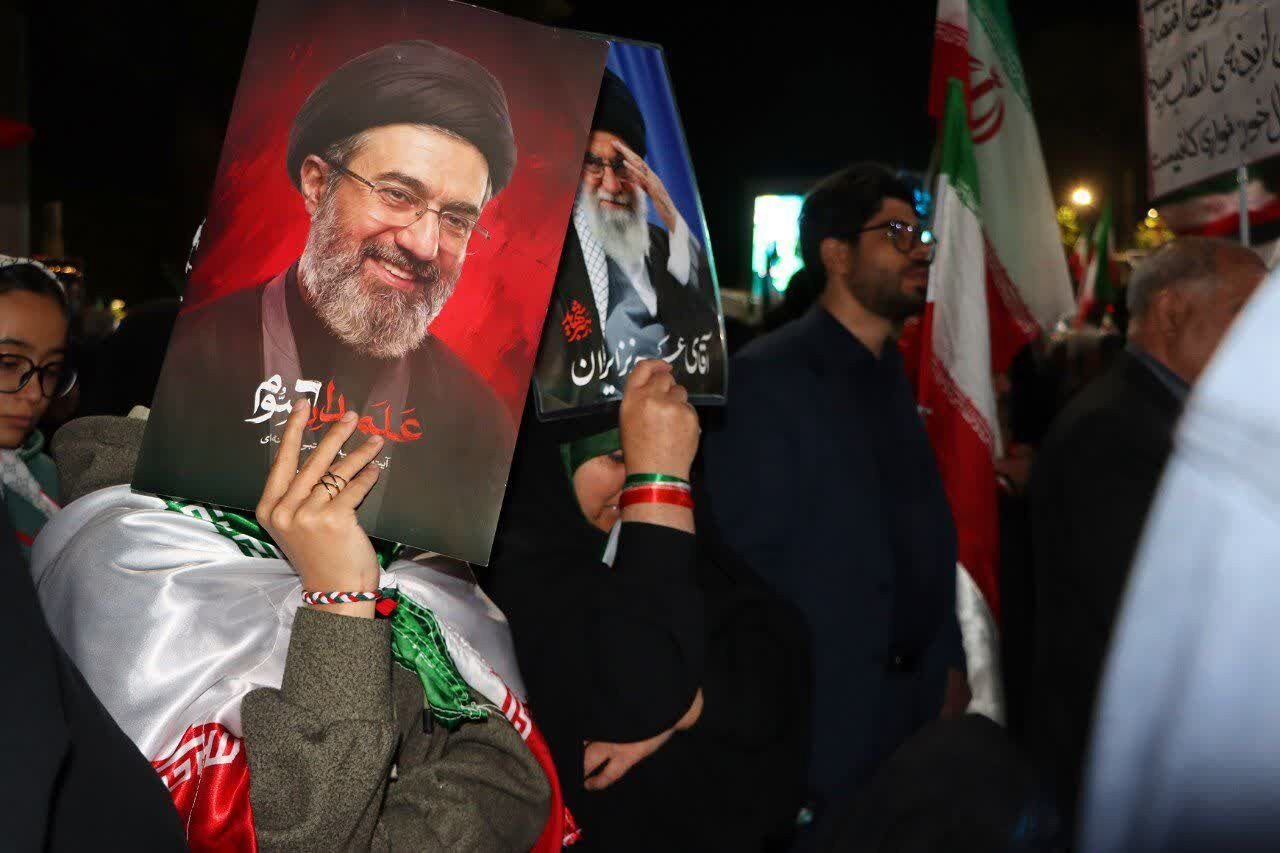 شعار«خونخواهی رهبر شهید» در اجتماع «نحن منتقمون»کرمانشاه طنین‌انداز شد