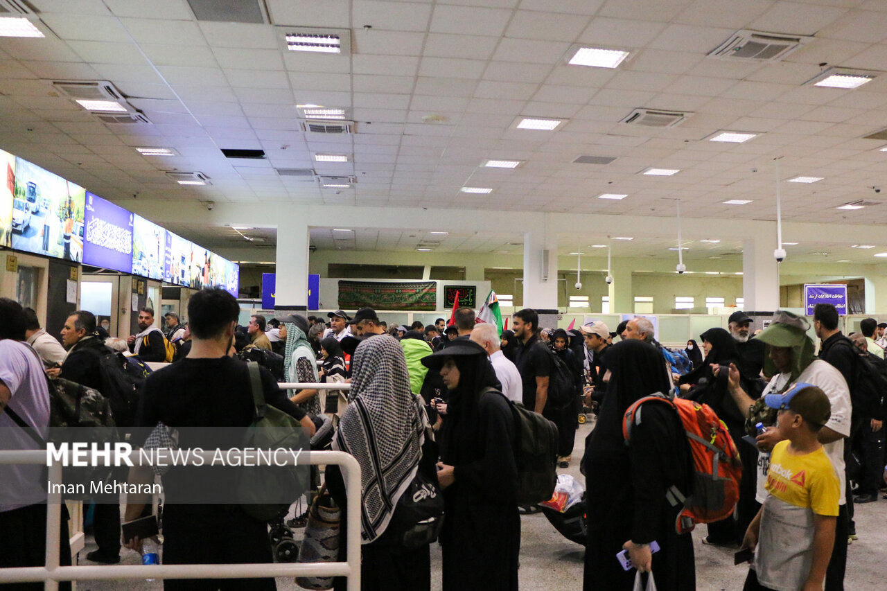 طنین شعار «مرگ بر آمریکا» در گیت‌های خروجی مرز خسروی