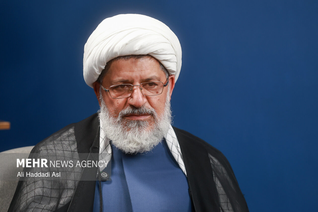 شیرازی: اربعین امسال پیوند ملت‌های ایران و عراق را عمیق‌تر کرد