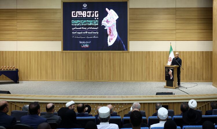 پزشکیان: محاسبات دشمنان بر پایه داده‌های هوش مصنوعی و عناصر اجیرشده‌شان نقش بر آب شد