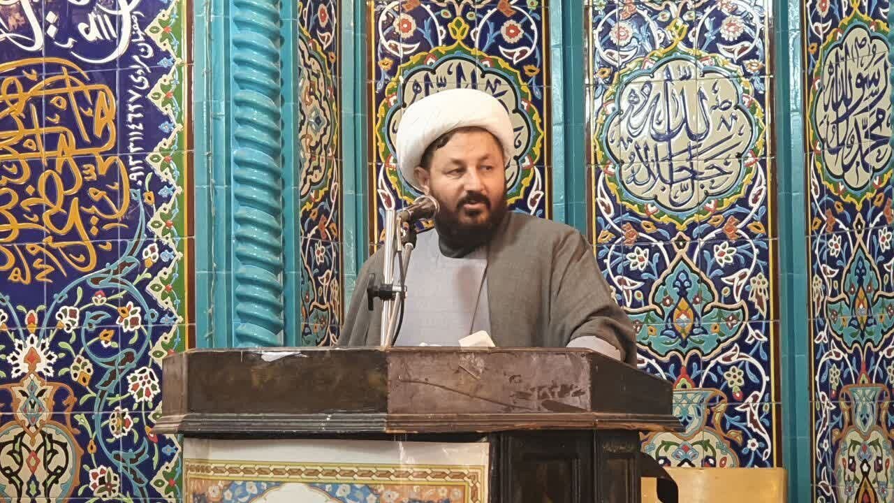 امام جمعه دالاهو: مقاومت مردم می‌تواند کمر آمریکا را بشکند